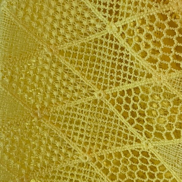 Yellow Lightweight 3/4 Sleeve Shirt with Lace Details & Tassels Size Medium - Picture 9 of 10